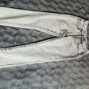 Delia's Liv Acid wash jeans