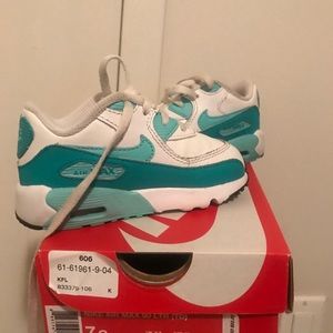 Kids air max sneakers size 7