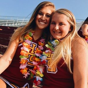 Meet your Posher, Avery