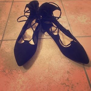 Shoe dazzle black flats