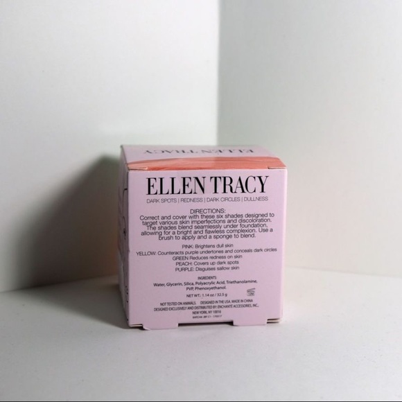 Couture Makeup Kit 🎄 - Picture 7 of 8