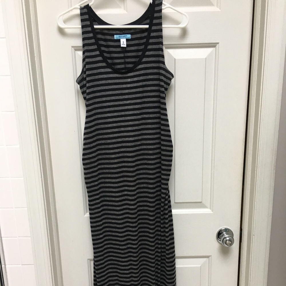 Old navy maternity dress