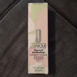 Clinique Beyond Perfecting Foundation Golden Ntrl