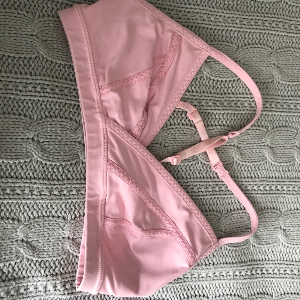 adorable pink lululemon bra top