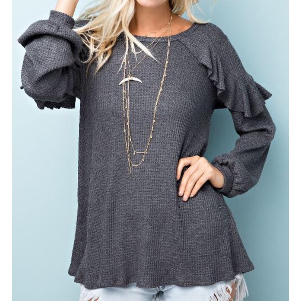✨NEW✨Adorable Ruffle Top - Picture 5 of 7