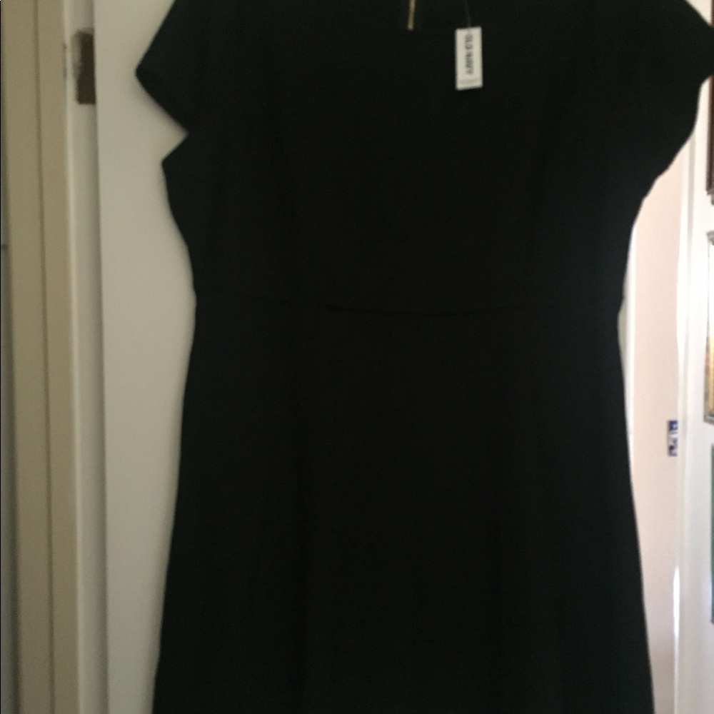 Simple black dress🌺🌺🌺