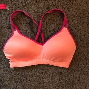 Sports bra