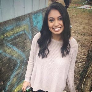 Meet your Posher, Vicky