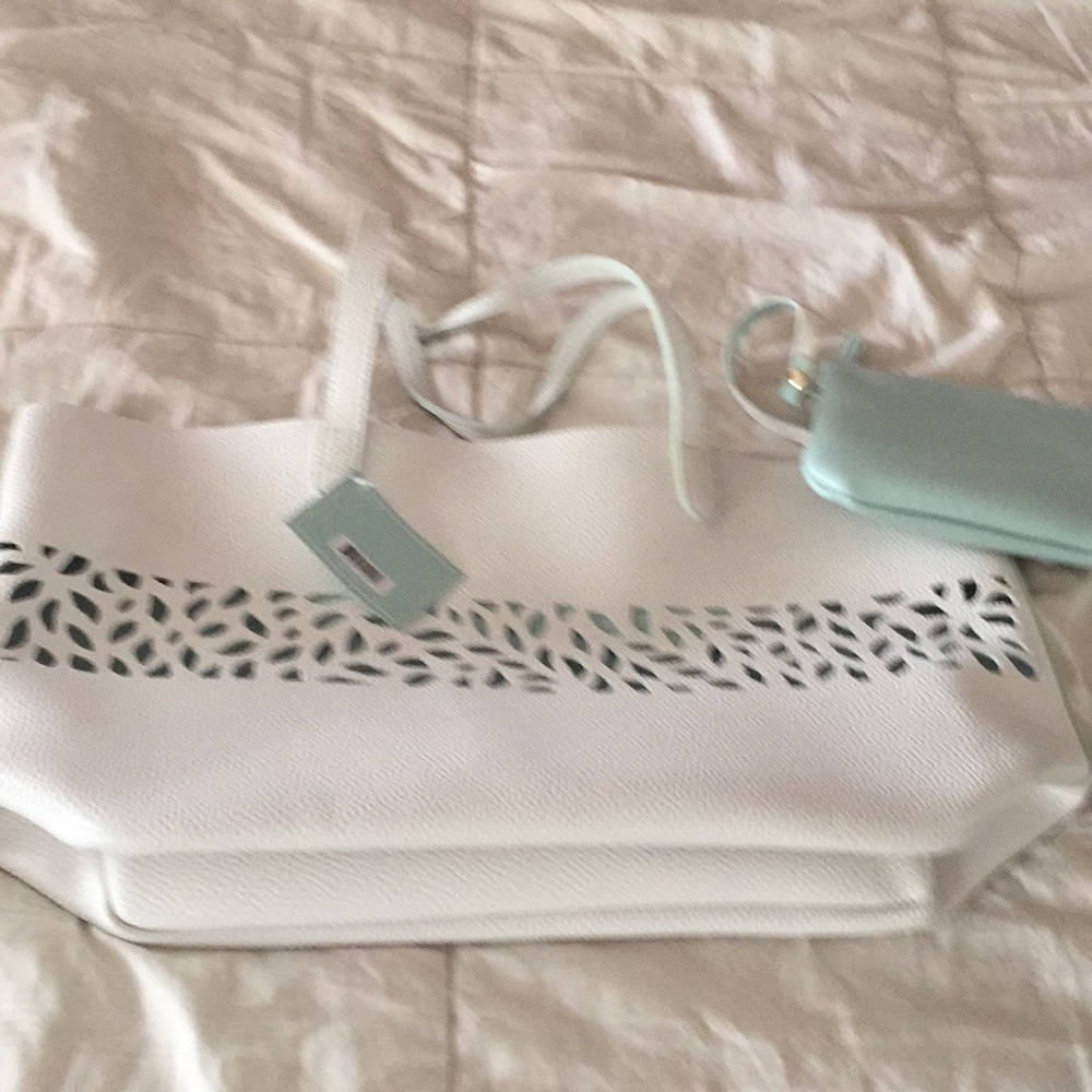 Pretty white tote