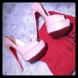Christian Louboutin Nude Lady Peep's heels