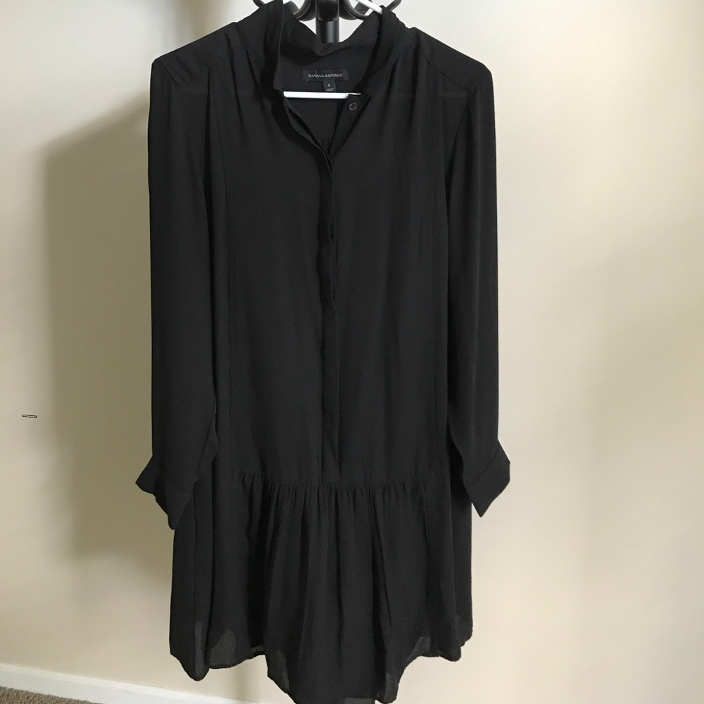 Banana Republic long sleeve black dress