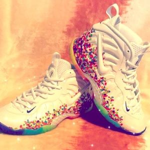 Nike foam posit fruity pebbles edition