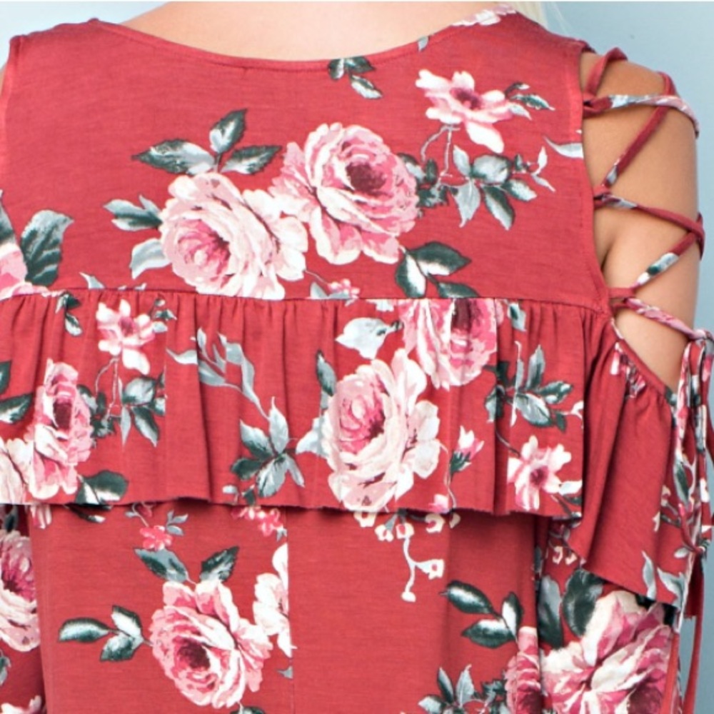 ✨LAST✨Beautiful Ruffle Top - Picture 6 of 8