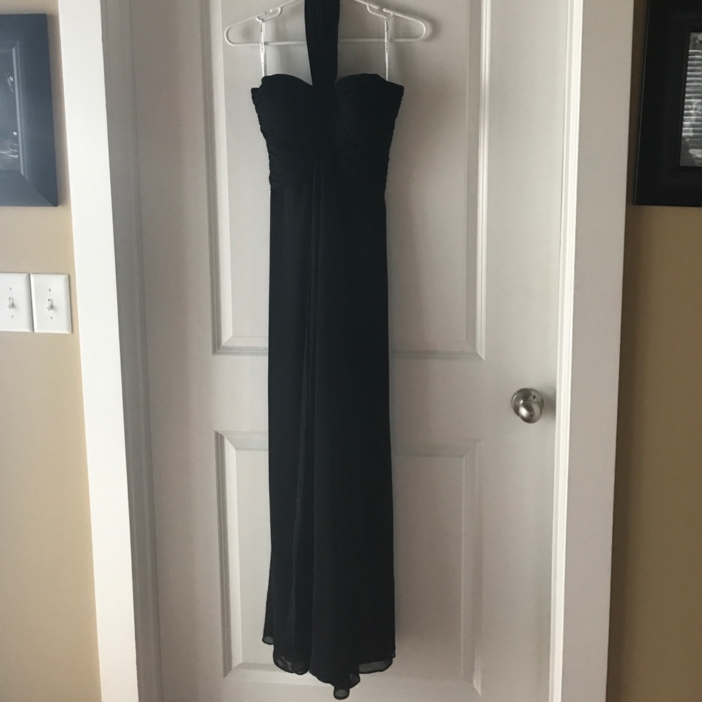 Black gown worn once beautiful Prom ready 😍