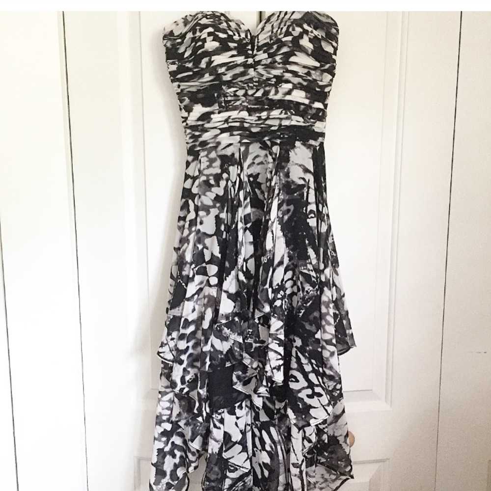 Arden B gorgeous patterned asymmetrical dress