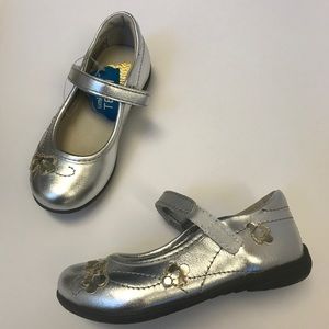 Umi Toddler Alexa Mary Jane Shoes, 8, New in Box!