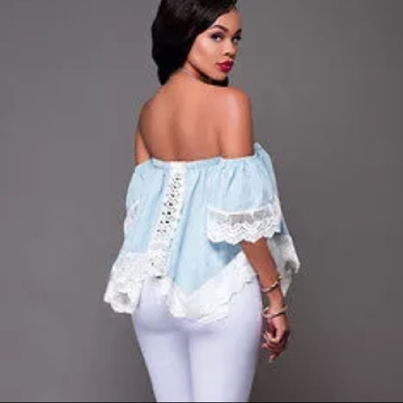 1 Left🌟Host Pick💫Lace Off The Shoulder Blouse - Picture 3 of 6