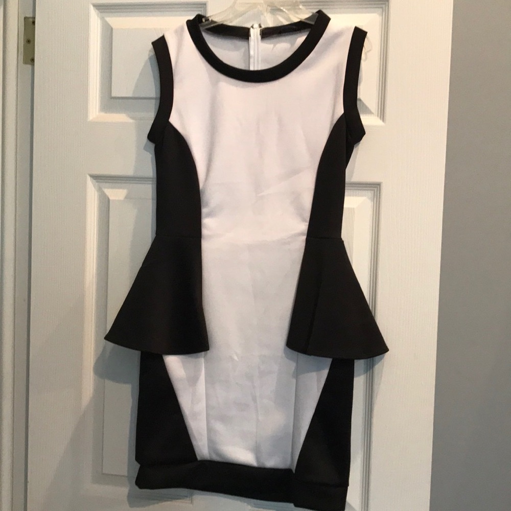 Black and white peplum dress!