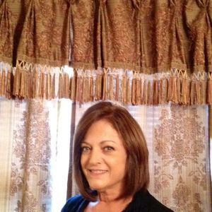 Meet your Posher, Joetta