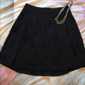 BR Pleated Skirt