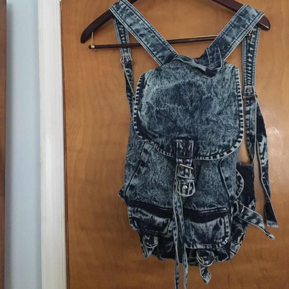 Acid wash back pack