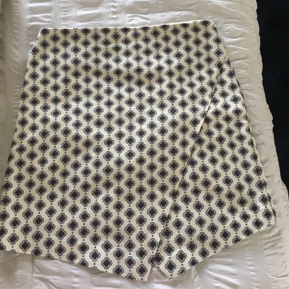 Loft skirt