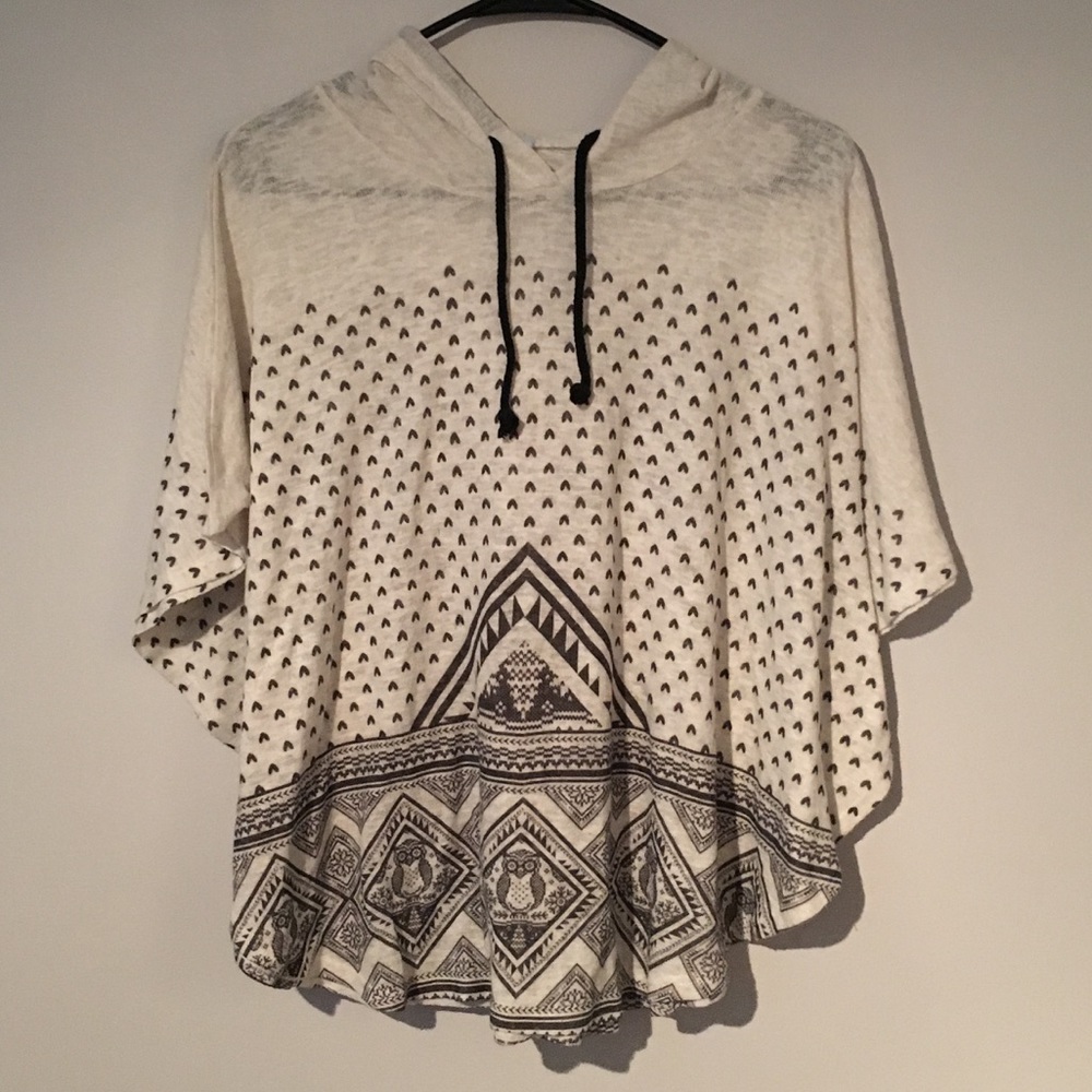 Hooded shaw cover up