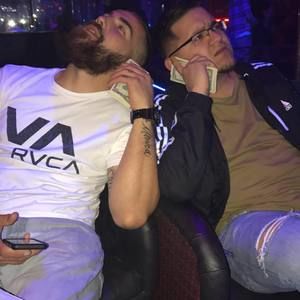 Meet your Posher, Alex