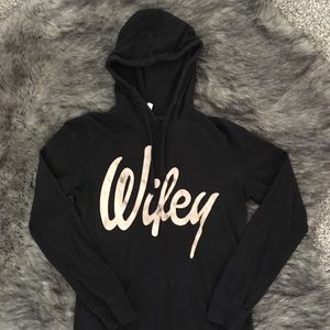 Wifey hooded lightweight sweatshirt