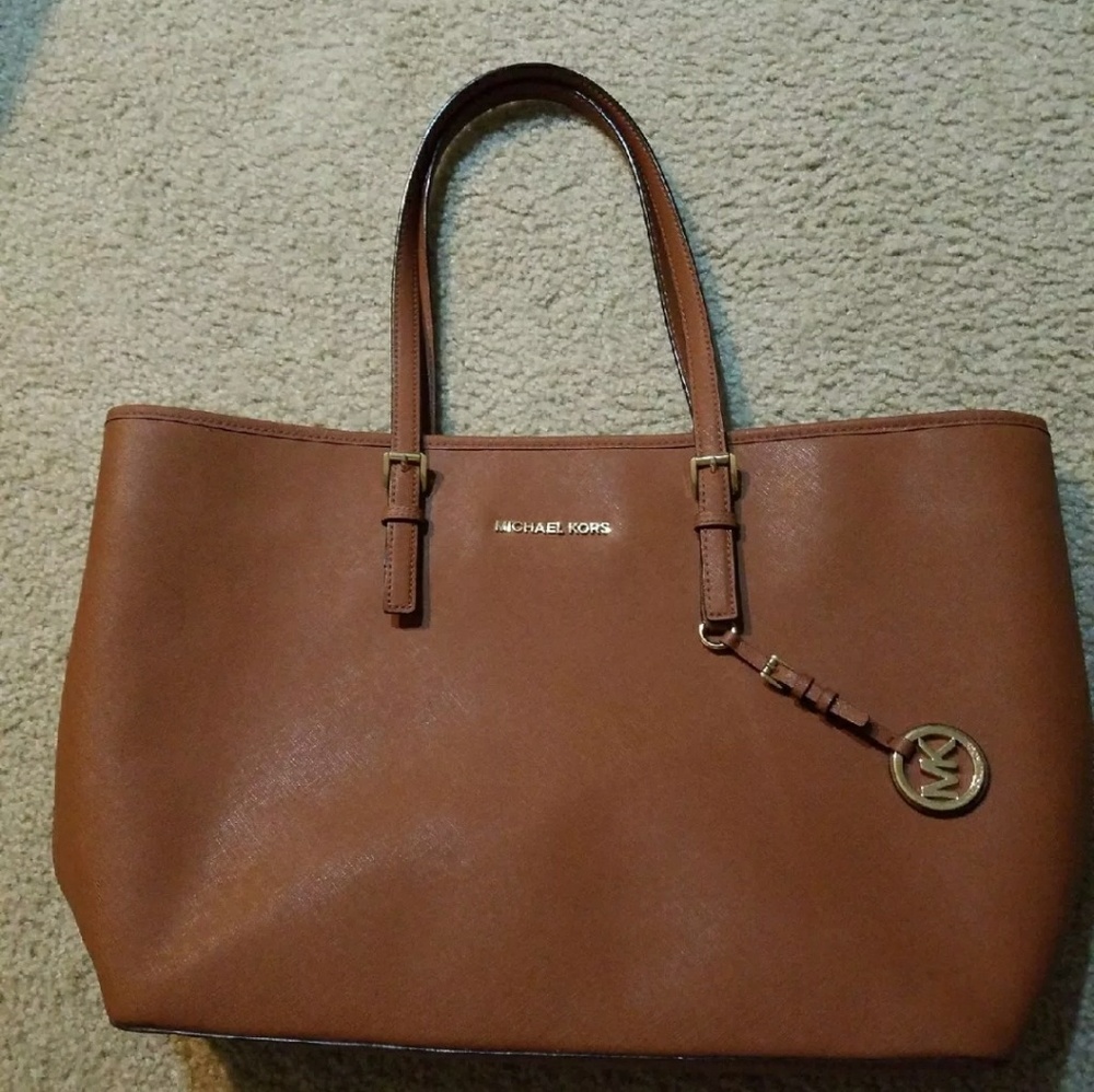 Michael Kors tote bundle