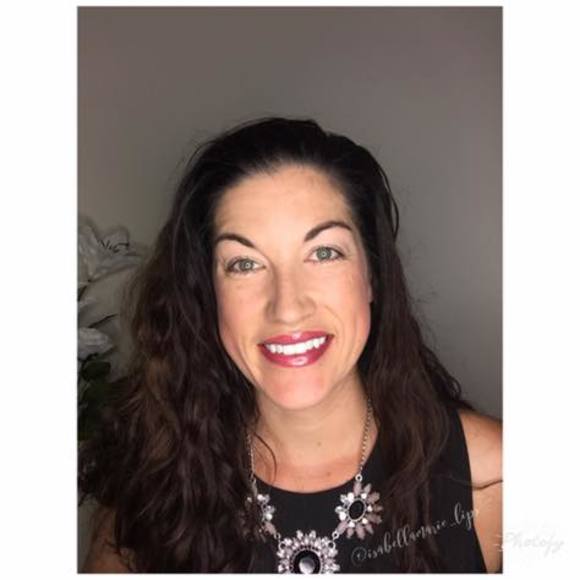 Meet your Posher, Nina - Picture 1 of 1