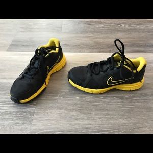 Nike 6Y shoes which is a women 7.5
