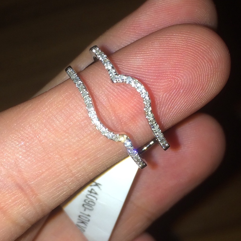 Authentic Engagement Ring 💍 💎