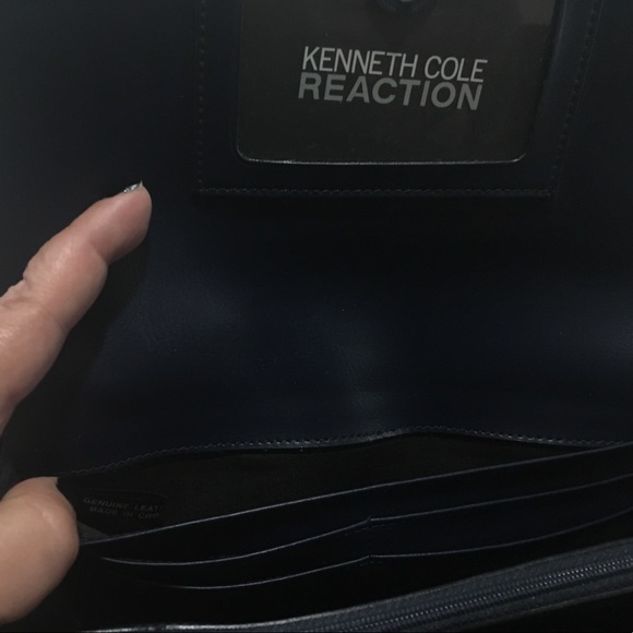Kennth Cole Reaction Leather Wristlet Wallet - Picture 3 of 5