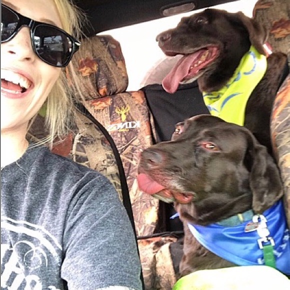 Meet your Posher, Connie - Picture 3 of 4