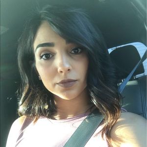 Meet your Posher, Cecilia