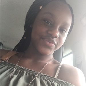 Meet your Posher, Natalie