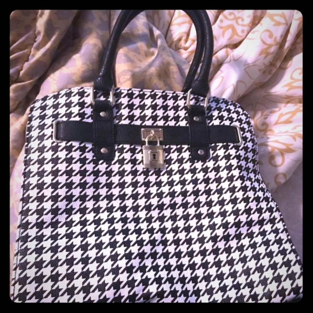 Black and white purse