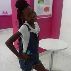 Meet your Posher, Crystal