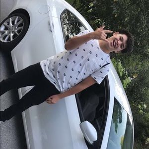 Meet your Posher, Jonathan