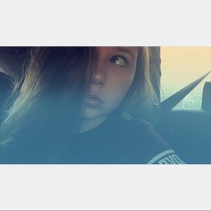 Meet your Posher, Lenayla