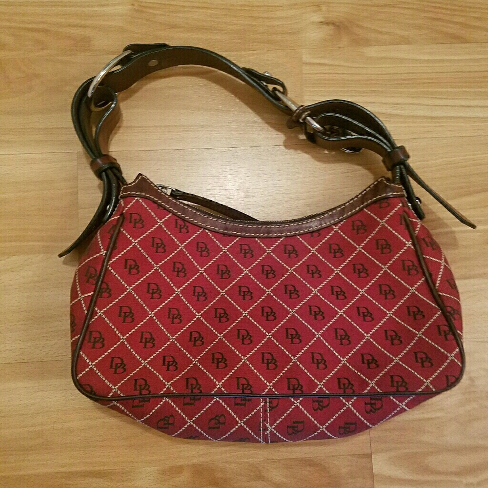 DOONEY & BOURKE RED LOGO SIGNATURE BROWN TRIM HOBO