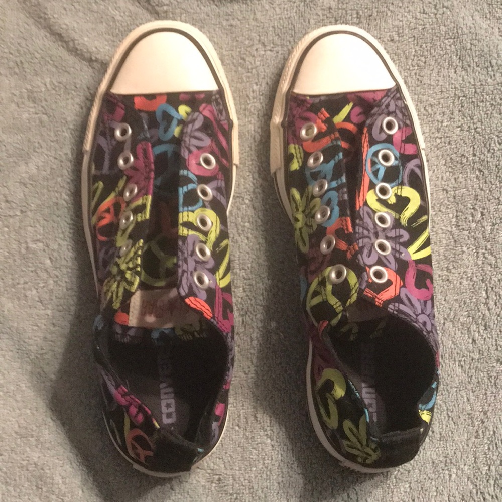 Converse graphic shoes