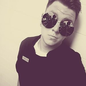 Meet your Posher, Robert