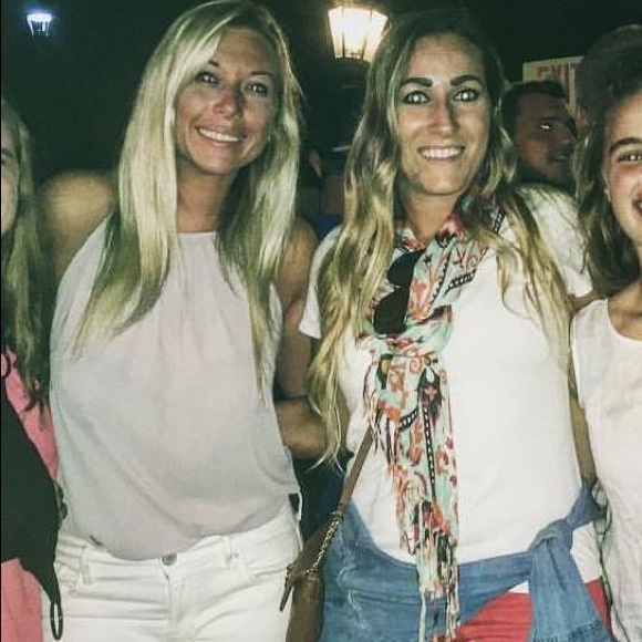 Meet your Posher - Picture 4 of 5