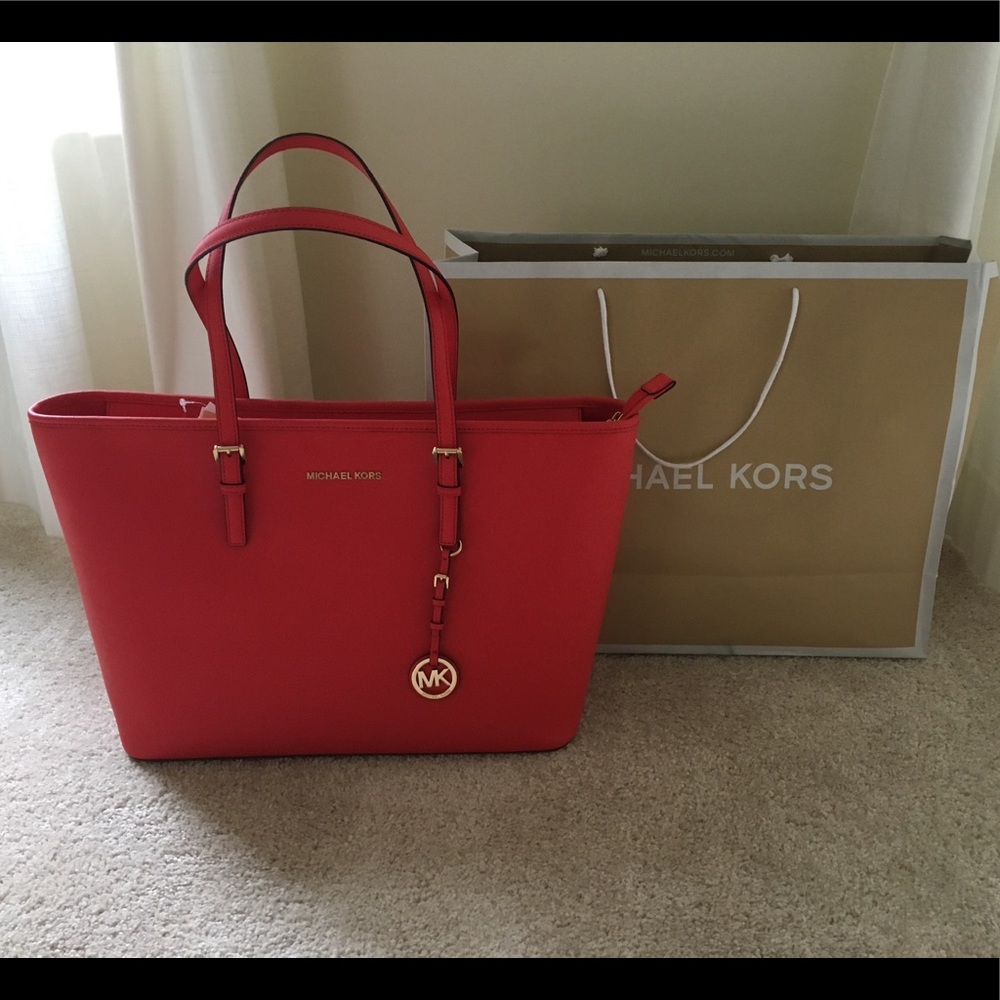 NWT Michael Kors Large Leather Jet Set Travel Tote