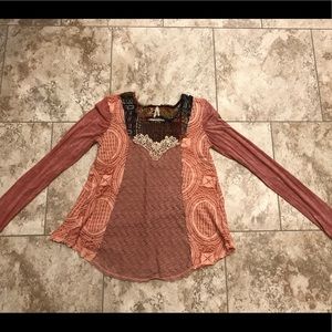 Gimmicks long sleeve top