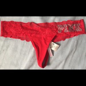 NWT RED VS THONG❤️