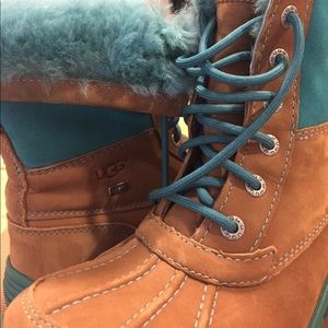 ❌Sold EB❌Women's size 7 Ugg Adirondack boots