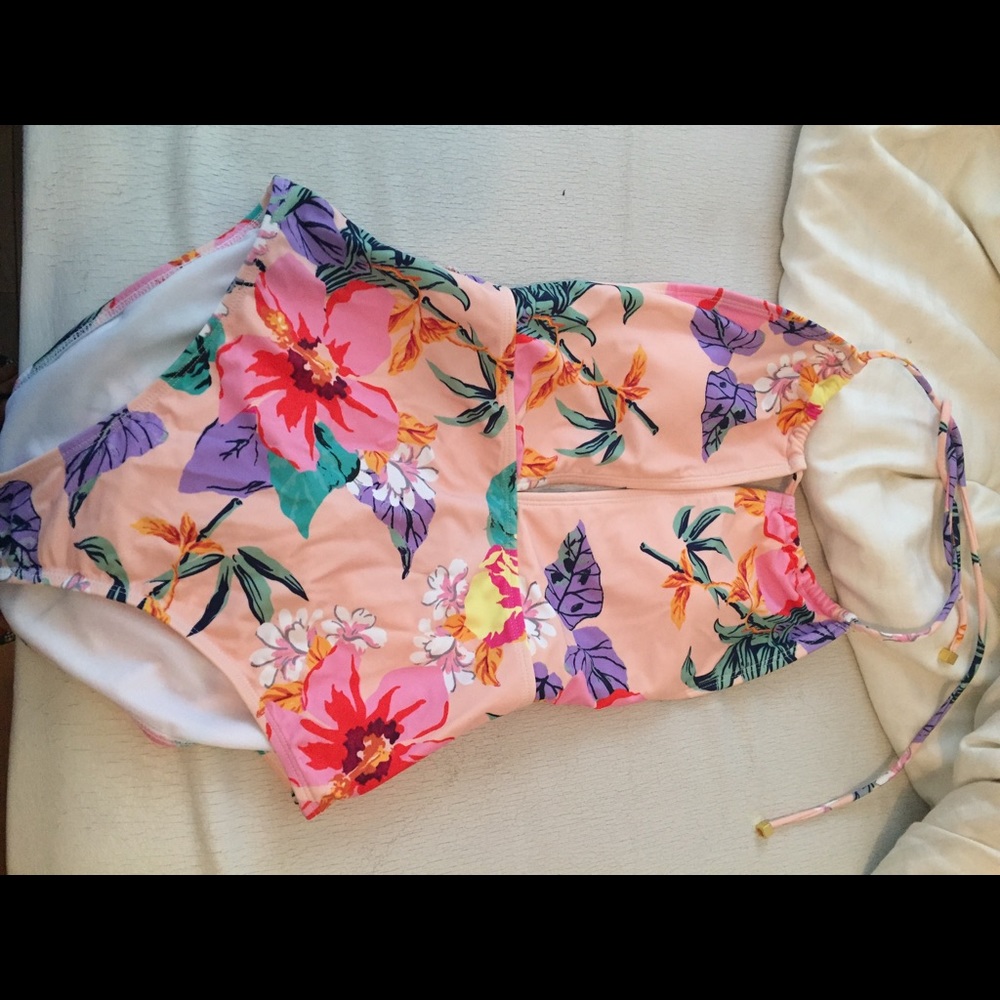 Yumi Kim One Piece Bathing Suit NEW NEVER WORN!